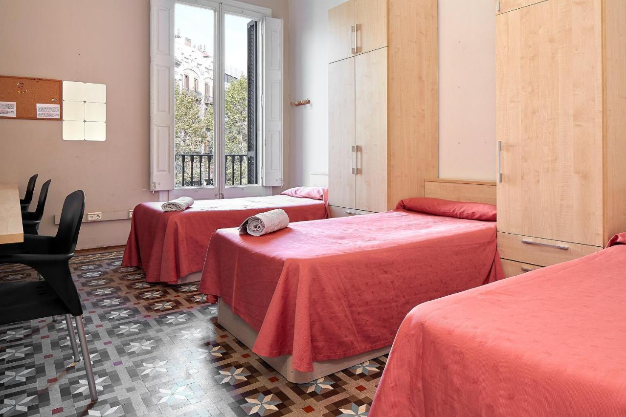 B&B Estudiantes Balmes Barcelona Exterior foto